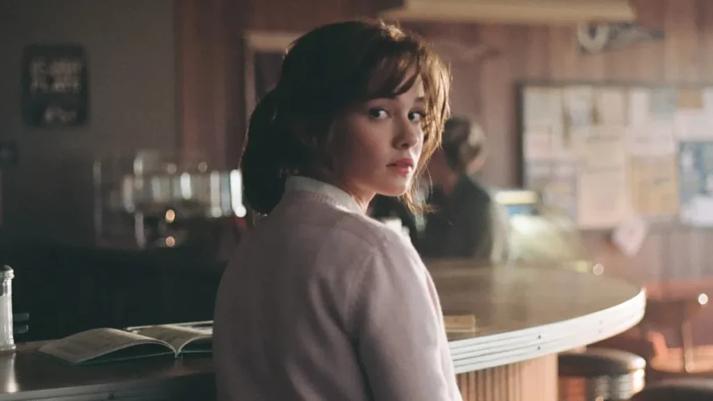 Cailee Spaeny Education