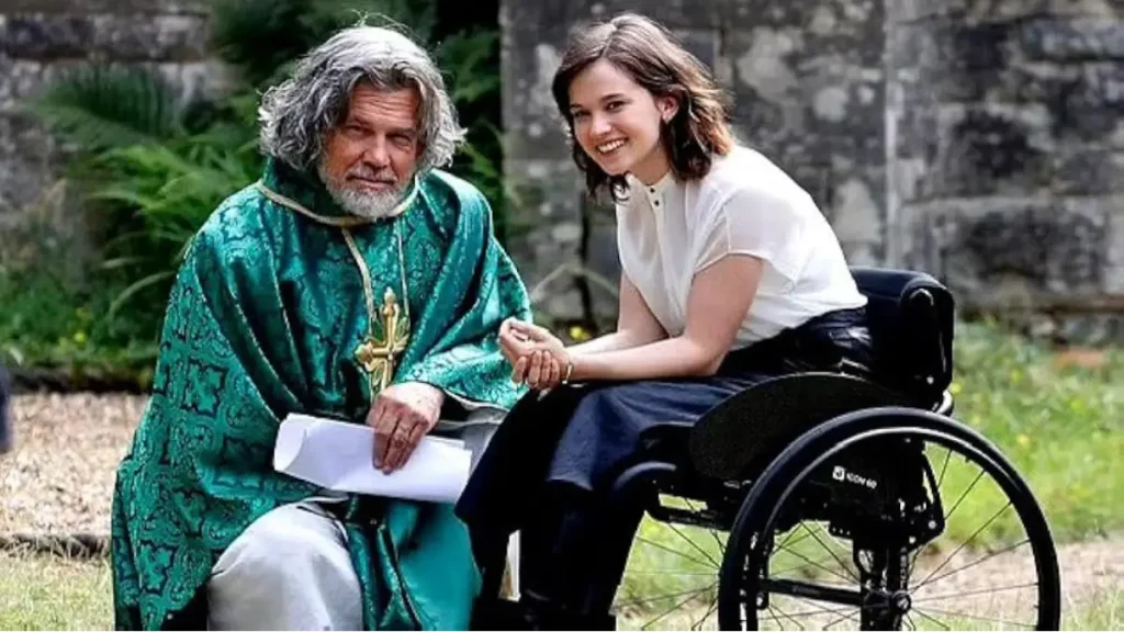 How Cailee Spaeny Earns Money